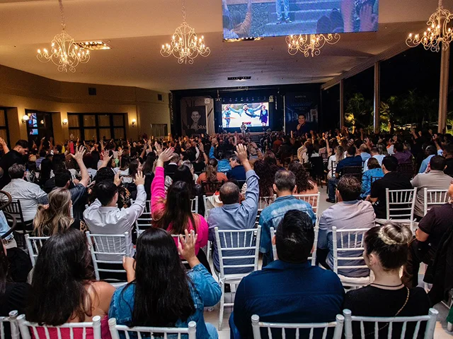 Essa aula foi preparada com um único propósito: te ajudar a reencontrar clareza e equilíbrio emocional. Assista até o final e viva essa experiência.